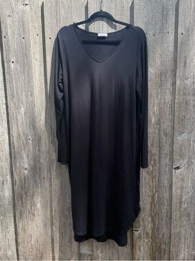 Wiwi Bamboo Viscose Nightgown Sleep Shirt Black Medium NWOT